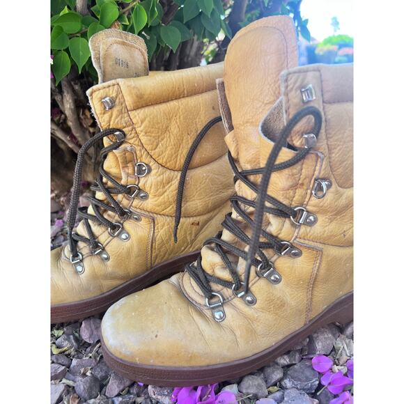 VTG Italian Hiking Boots Tan Leather Rugged Outdoor Gorpcore main image 7